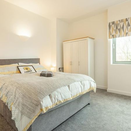 Central Bedford: Two Bedrooms, Breakfast Basket Ngoại thất bức ảnh